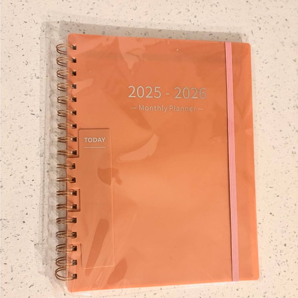 Coral Monthly Planner 2025-2026